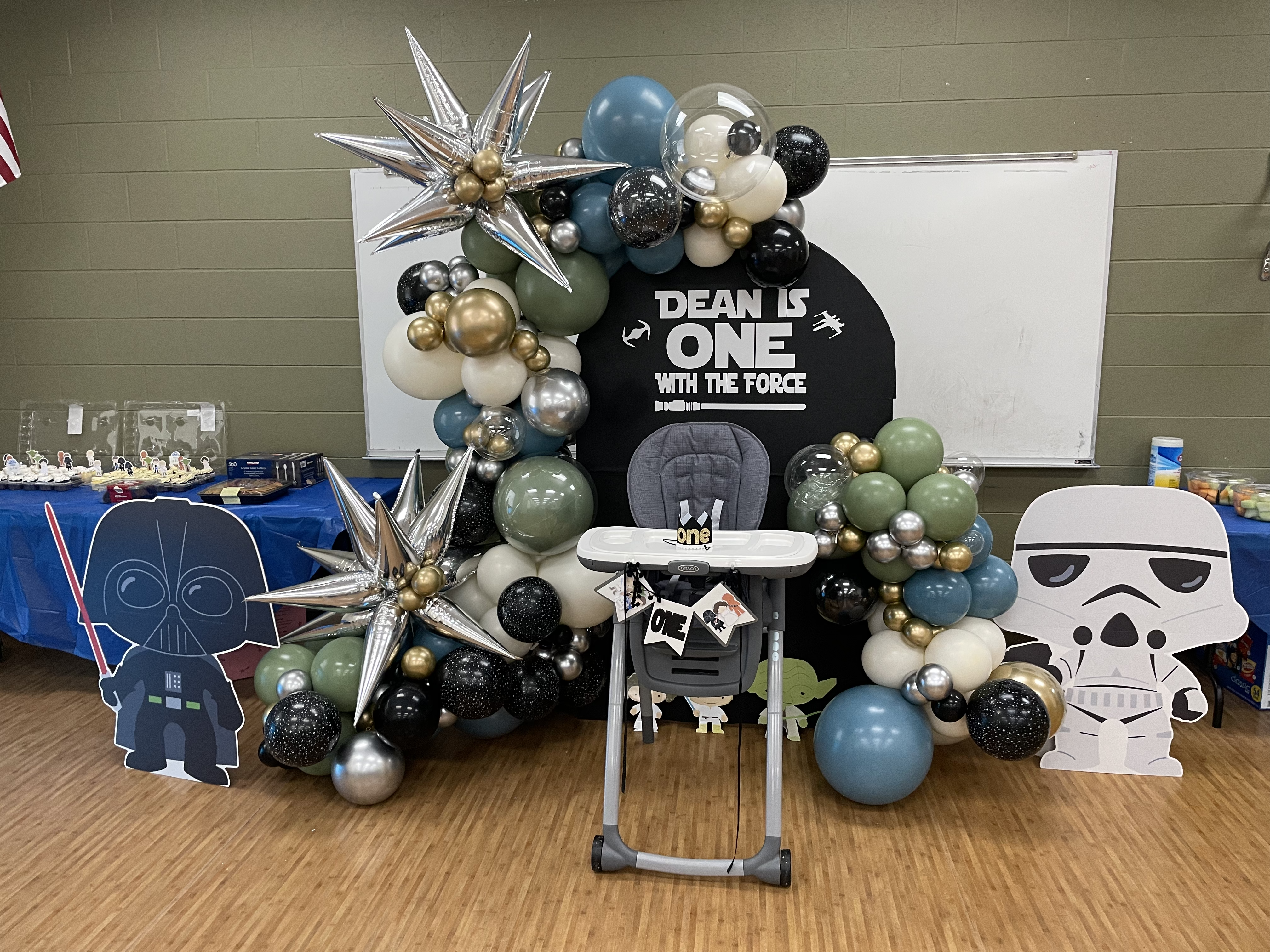 One With The Force Balloon Display